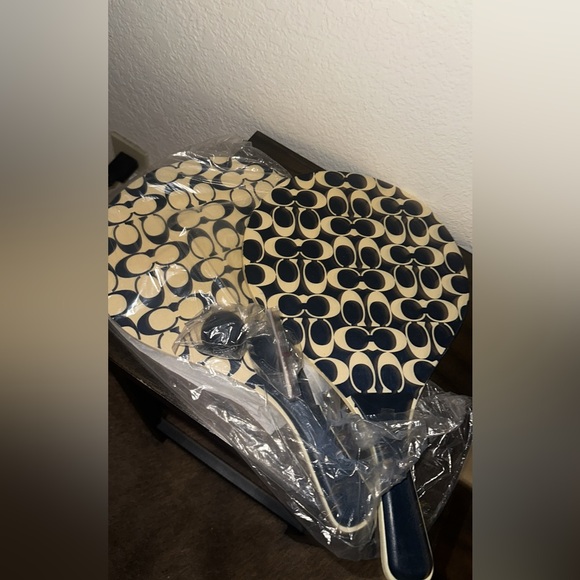 Coach Signature C Paddle Ball Set – Limited Edition - Picture 4 of 4